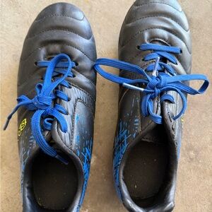 Kids soccer cleats
